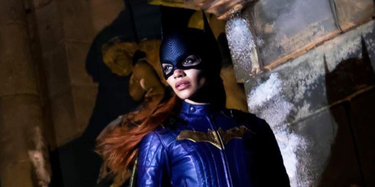 Batgirl tendrá un funeral en forma de proyecciones secretas